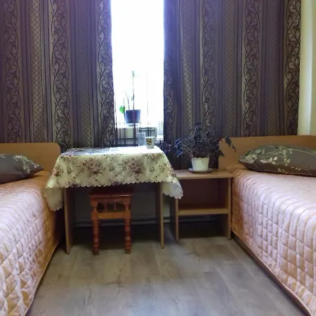 As 1 אכסניה אוזהורוד